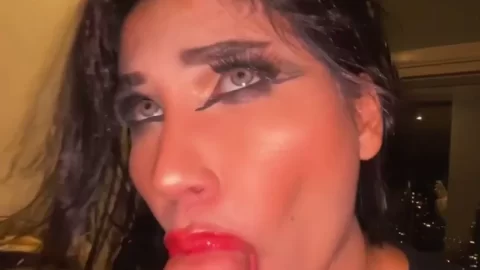 Annabgo Sucks a Cock And Rubs Her Pussy