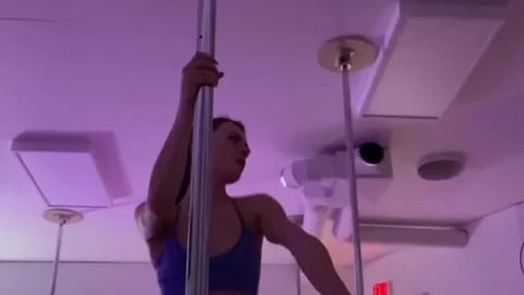 Skyhighsierra – Athletic Pole Dancing Performance