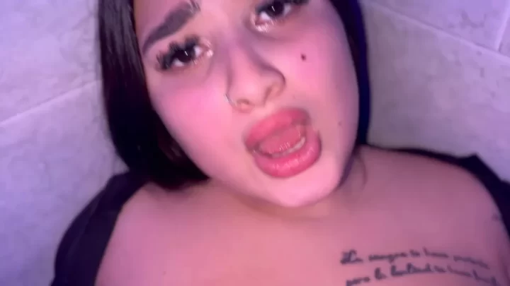 I Play BOWLING With My HUGE TITS Niquuiok