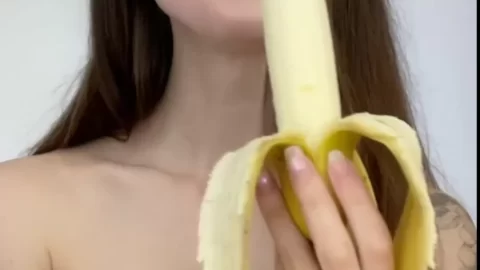 Topless Brunette’s Sweet Oral Play with Popsicle and Banana