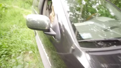 Kate Truu Katetruu – Blowjob in the Car Outdoors