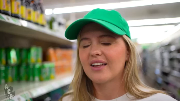 Wisconsin Tiff Dollar Tree Employee Pussy Punished For Promotion