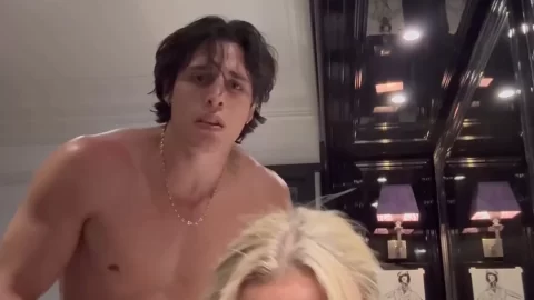Hope Heaven Sneaky Fucking in Restroom With Gattouz0
