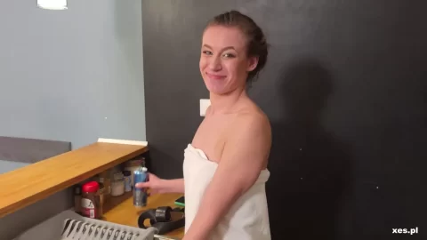 XES – Valentina BTS Polish Blowjob