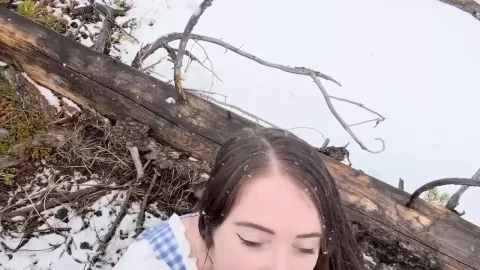 Red Head Winter Snowy Slavic Maid Gets Pounded Outdoors
