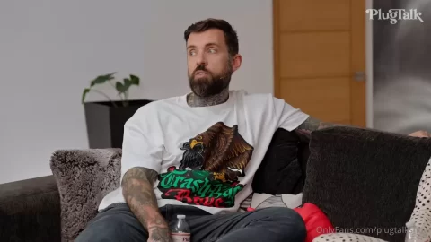 Lena The Plug Shares Her Man With Megnmooreexo
