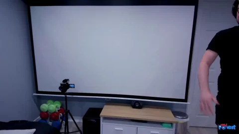 NerdPervert E0 Louise Lee Famous Noshing