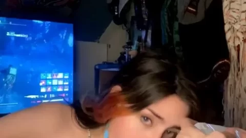Lalaviv – I Hope You Dont Mind Playing Games While I Suck You