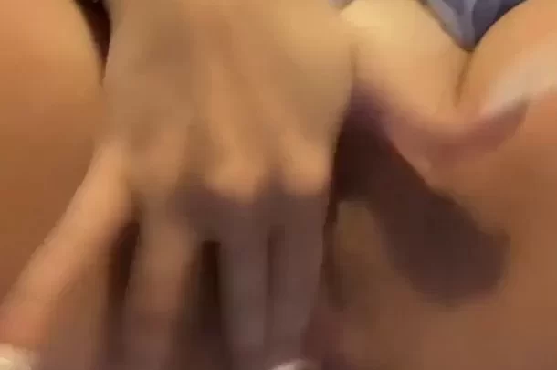 0 Ladanies Gets a Creampie After Sex