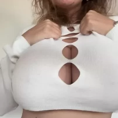 Mady Gio – White Top