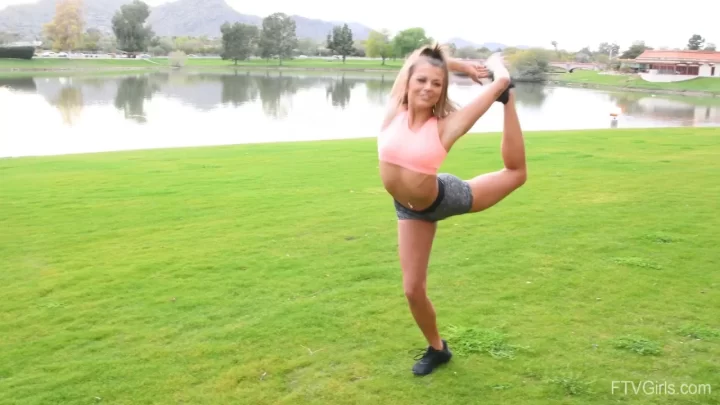 Fitness in Nature: Yoga, Backflips & More in the Park