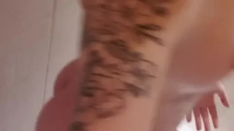 shyphoebe – A quick video from shower