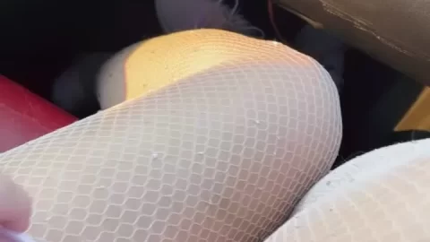 Slim White Girl in Pink Dress Fucks in Car