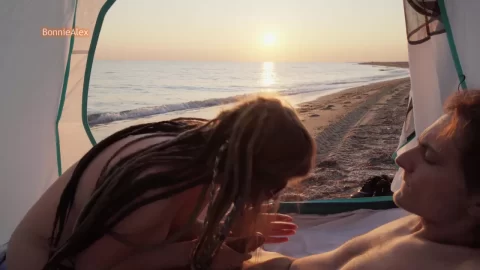 Bonniealex – Beach Massage Ends With Creampie