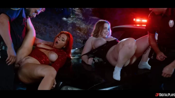 Blonde Redhead Cops Get Intimate Roadside