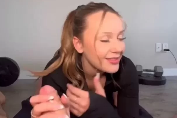 Sweetieji Drilled At The Gym