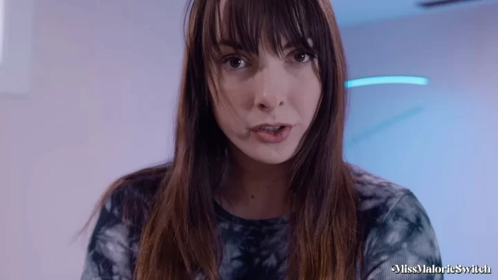 Miss Malorie Switch – Hot Mom Hotline
