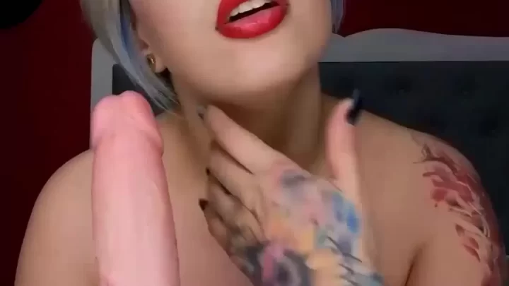 Blonde with blue roots fucks herself with dildo