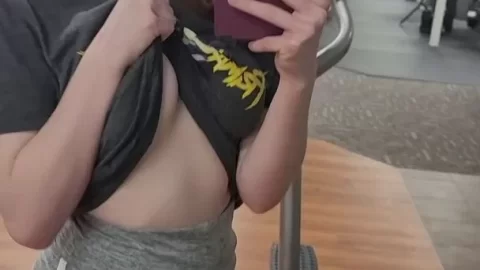 RylieRowan – OF-Shorts