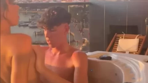 Alaska Clarke – Hot Tub Sex