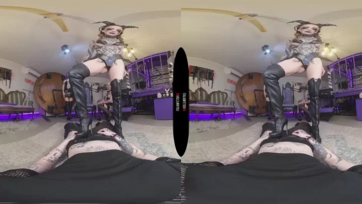 Mistress First Lesson 0p LR 0