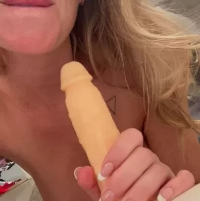 diora baird – pov dildo bj