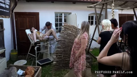 Perversefamily – Brittany Bardot and Fantasie Smelly Cunts in Gynaecol