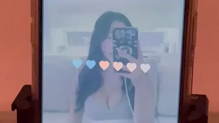 Asian girl solo selfie jerk off