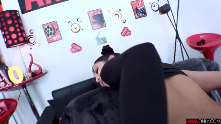 AnalOnly – Xochi Moon Loves Anal