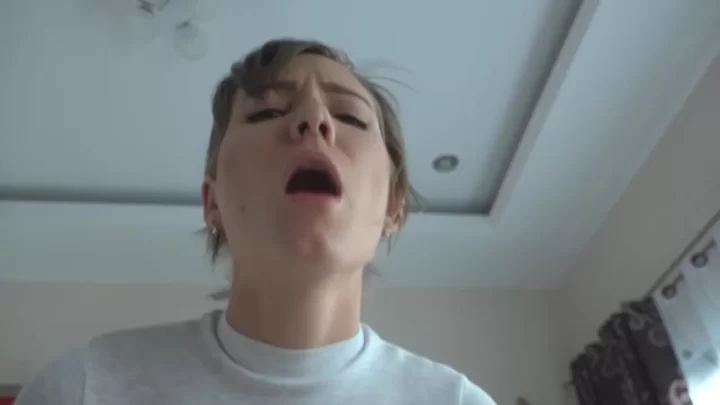 Blonde Girl Gives Oral, Gets Handjob