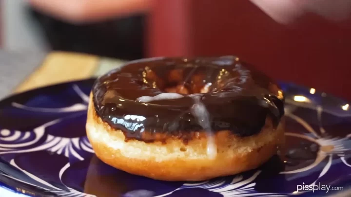 cd-ed-c-b-fa – Cummed Donut
