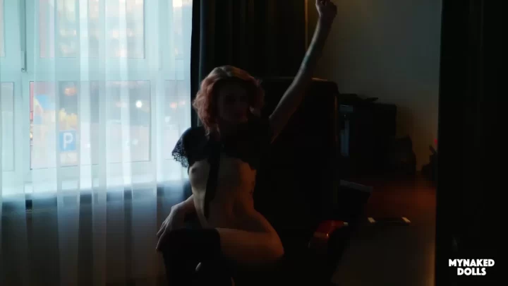 MND – Eva Keep On Dancing