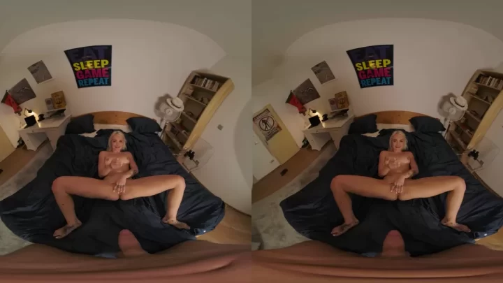 Sneaky Roommate Marylin Sugar Smartphone