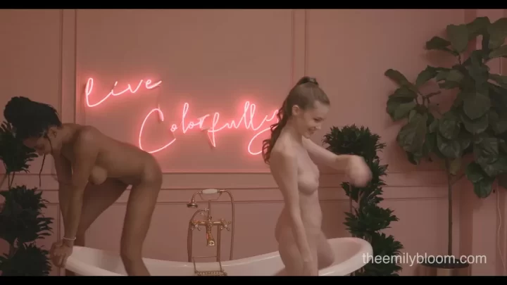 TEB – Emily Frankiiy Keep Dreaming