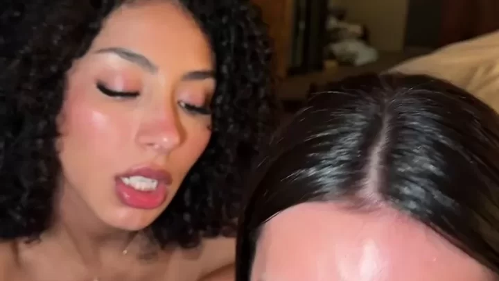 Caryn Beaumont Mia Sorety Suck a Cock