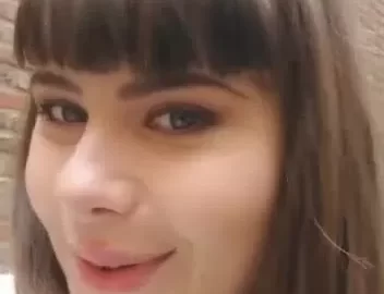 Teen brunette gets up close