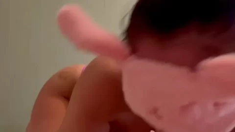 JuicyTooshie – sucks cock blindfolded 0p