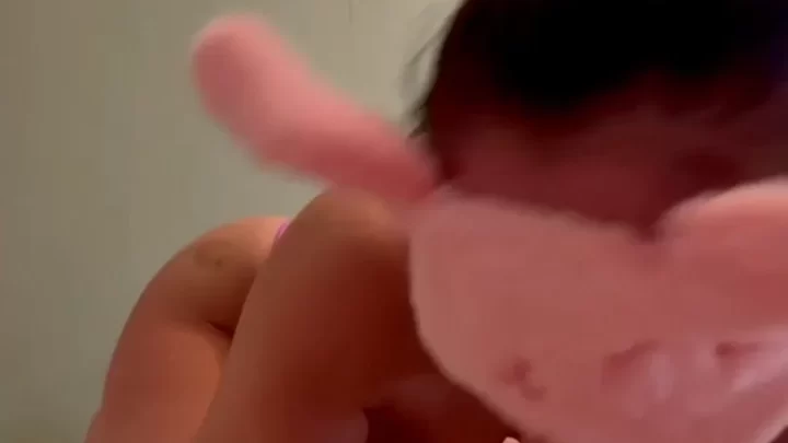 JuicyTooshie – sucks cock blindfolded 0p