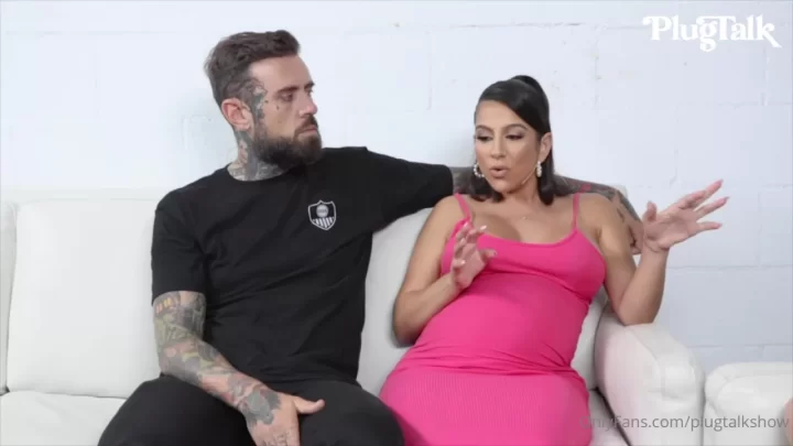 OnlyFans – Cherie Deville, Lena The Plug Threesome from PlugTalk