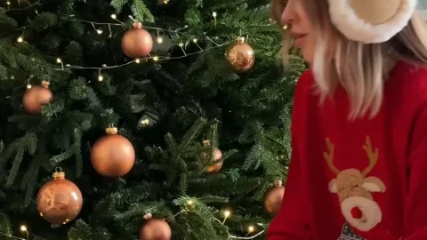 raychel kiss