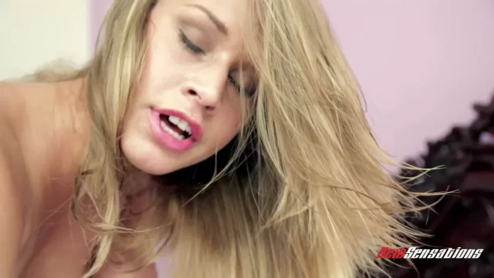 Blonde gets blowjob and fucked