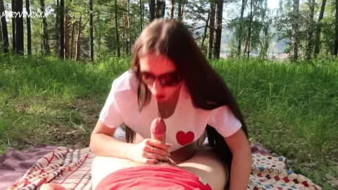 MaryVincXXX – Public Blowjob with Cute Teen MaryVincXXX
