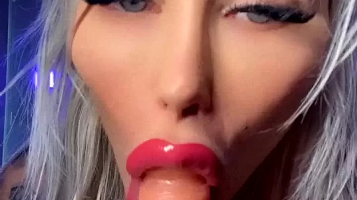 Blonde gets intimate with a dildo