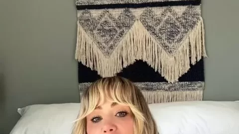 Sara Underwood MILF Pulled Her Pants Off