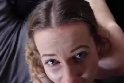 Iamcharlottelilly Gives Head On All Fours