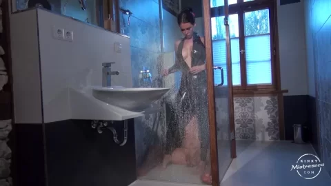 Latex Worship in the Shower