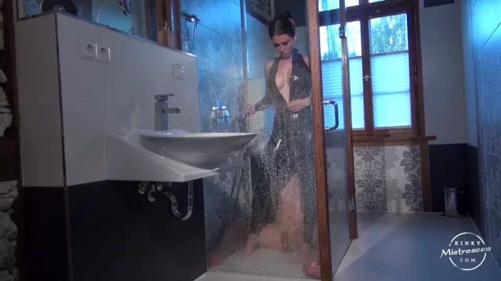 Latex Worship in the Shower