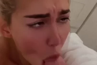 Olivia Mae Blonde Chick Getting Creampied In The Bathroom