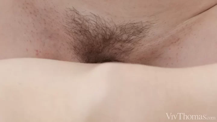VivThomas – Julia Morozzi, Sirena Milano: Julia’s New Experience