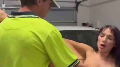 Gracewearslace – Pounded Rough By Her Mechanic